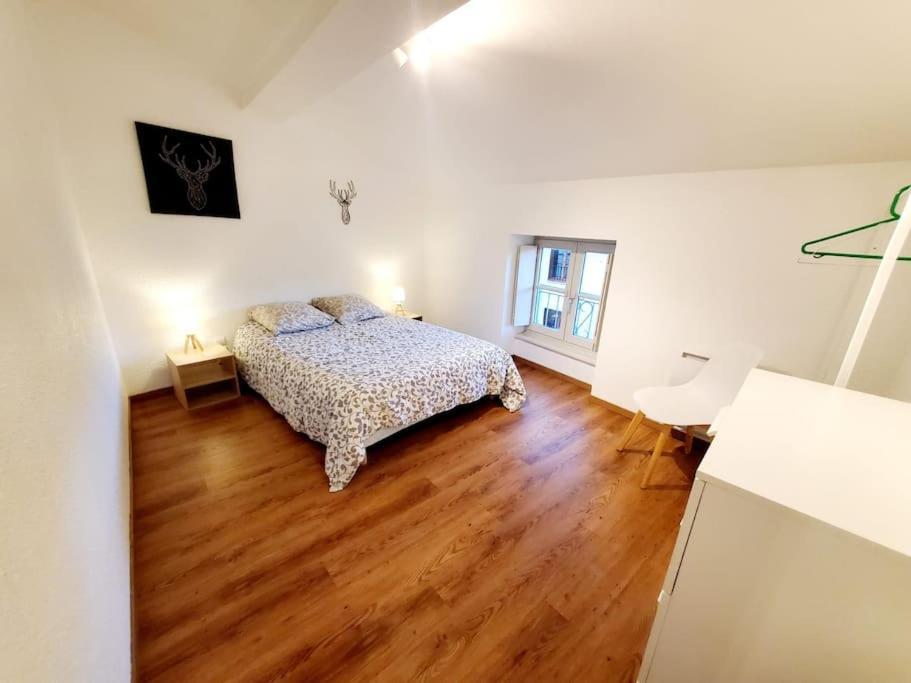 Appartement Chaleureux Au Pied De La Cite Avec Parking Carcassonne Eksteriør billede