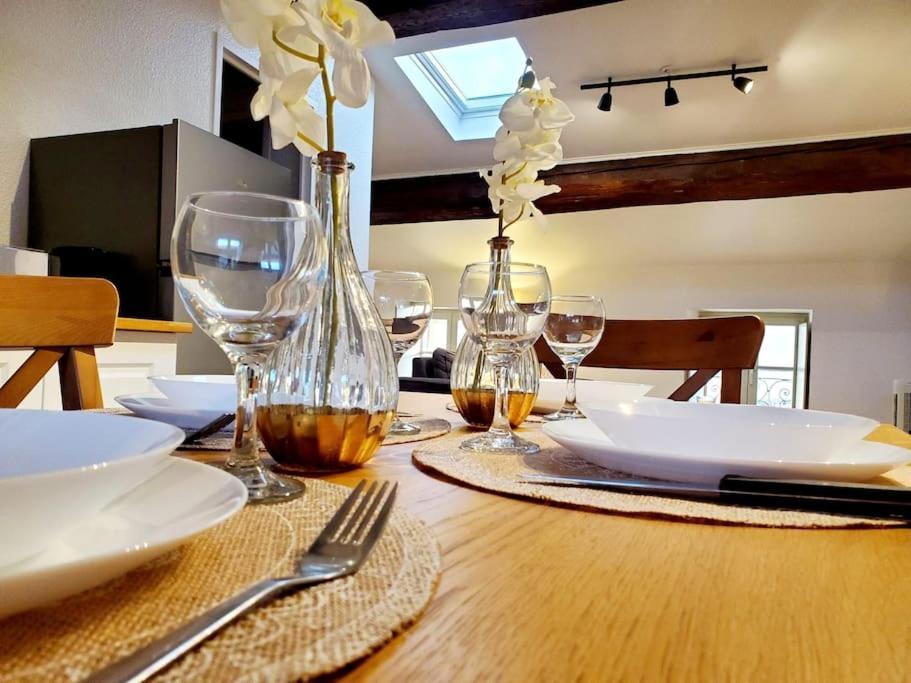 Appartement Chaleureux Au Pied De La Cite Avec Parking Carcassonne Eksteriør billede
